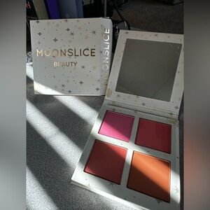 Blush Palette - Blushing Moon